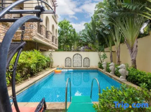 Jingyuan Resort Pool Villa