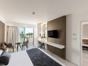 Pavlo Napa Beach Hotel