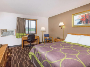 Super 8 by Wyndham Airport I90
