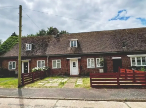 Suspire House -sleeps6-garden-bbq-coastal Retreat