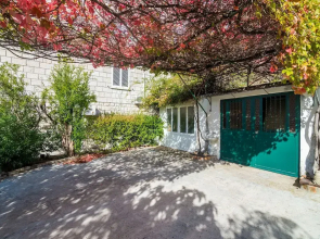 Apartment Zana