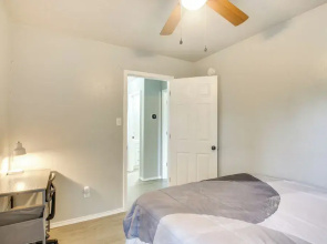 Ideally Located Lawton Retreat: 4 Mi to Fort Sill