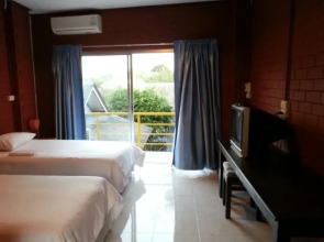 Ekanake Hotel @Thap Sakae