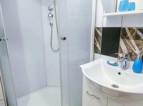 Пять Звёзд на Юбилейной 3