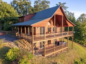 The Blue Ridge Mountain Top Cabin