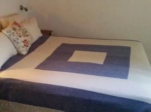 Archondia House