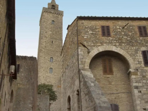 IL PRUNELLO - una casa tra le Torri