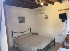 Spanos House