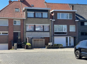 Modern Flat With Garden