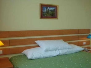 Home Inn Yichang Gezhou Dam