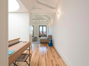 Boavista Penthouse w/ 2 Balconies & AC by LovelyStay