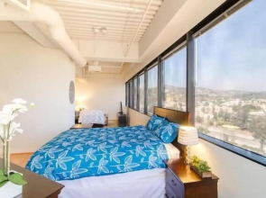 Hollywood Penthouse 0 Bedroom Studio By Senstay