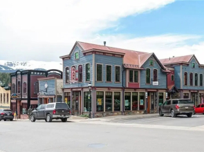 Luxe Alpine Loft Breckenridge Hot Tub