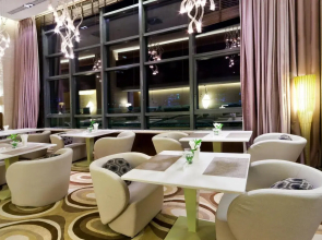 Holiday Inn Qingdao City Centre by IHG