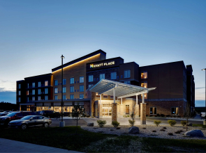 Hyatt Place Madison / Verona