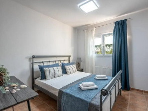 Elenas Home - Dream & Love apts w Private pool