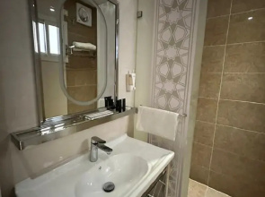 sunrise suites