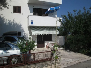 Villa Velin Apartments