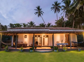 Peak House