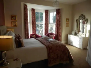 Orchard Hill Hotel