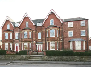 Langton Court Apartment