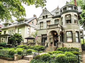 Inn at St James Court