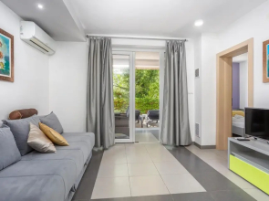 Beautiful Apartment in Njivice With Wifi and 1 Bedrooms