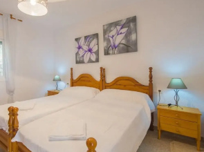 Villa - 4 Bedrooms with Pool and WiFi - 106418
