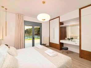 Mistral Suite Heated Pool