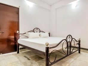 SPOT ON 49185 Hotel Rakesh International