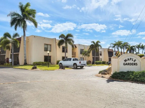 8 Mi to Beach: Modern Condo in Fort Myers!