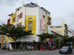 Abby Hotel By The River Town