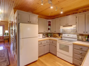 Roomy Riverfront 'trout Valley Cabin' w/ Porch!