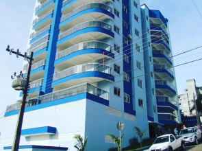 Apartamento amplo completo e climatizado