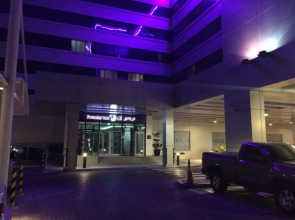 Premier Inn Abu Dhabi Airport (Business Park)