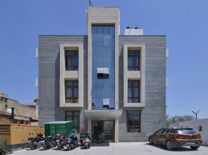 OYO Flagship 5947 Lal Kothi Scheme