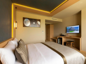 Avec Hotel
