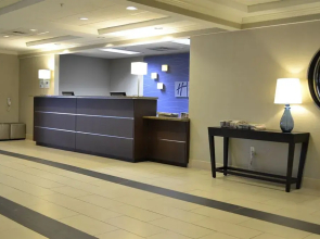 Comfort Suites