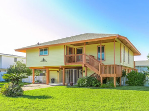 3BR Private Dock House Key Allegro by RedAwning