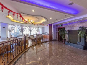 Dongying Garden Hotel (Lanzhou University Railway Station)
