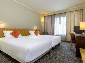 Отель Novotel Bangkok On Siam Square