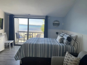 Sunset View Studio Condo The Shores 5587