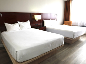 Travelodge by Wyndham Hotel & Convention Centre Quebec City