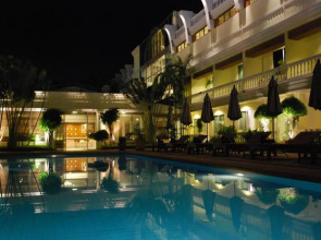 Windmill Resort Hotel