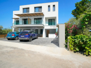 Olive Roots Luxury Suites