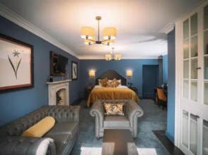 Bridge House Hotel