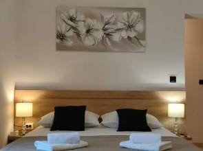 A5 Beachfront apt With a Balcony and sea View