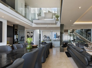 Moondance Villa & Suites