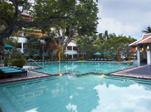 Anantara Riverside Bangkok Resort