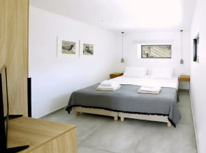 Aires Villa